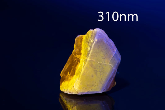 Red apatite from Pakistan fluorescent 13.8g