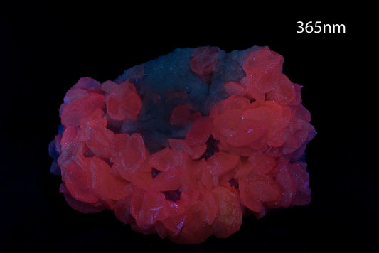Big Bulgarian calcite with quartz cluster crystal 1.96kg fluorescent