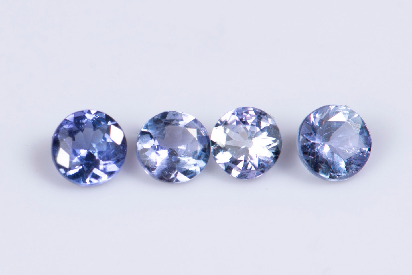 4 броя танзанит 0.75ct 3.3mm кръгла шлифовка