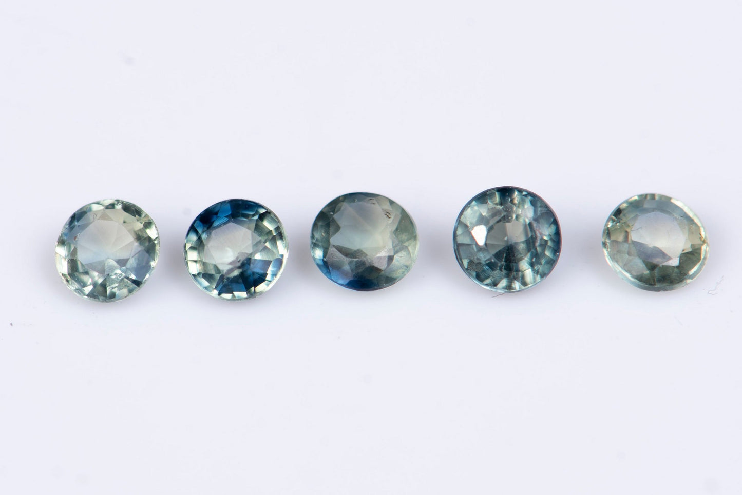 5 pieces blue green sapphire 0.57ct 2.6mm heated round cut
