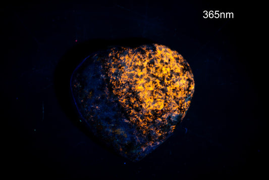 Lapis lazuli heart 12.6g