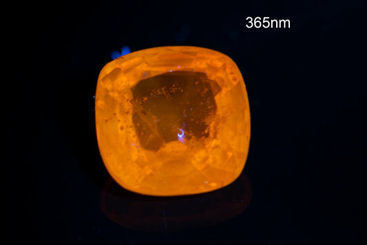 Orange sapphire 0.67ct heated cushion cut 9mm heated round cut