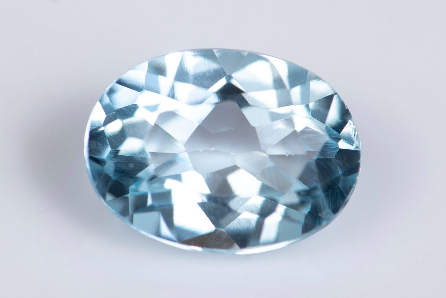Blue topaz 1.39ct 8x6mm oval cut