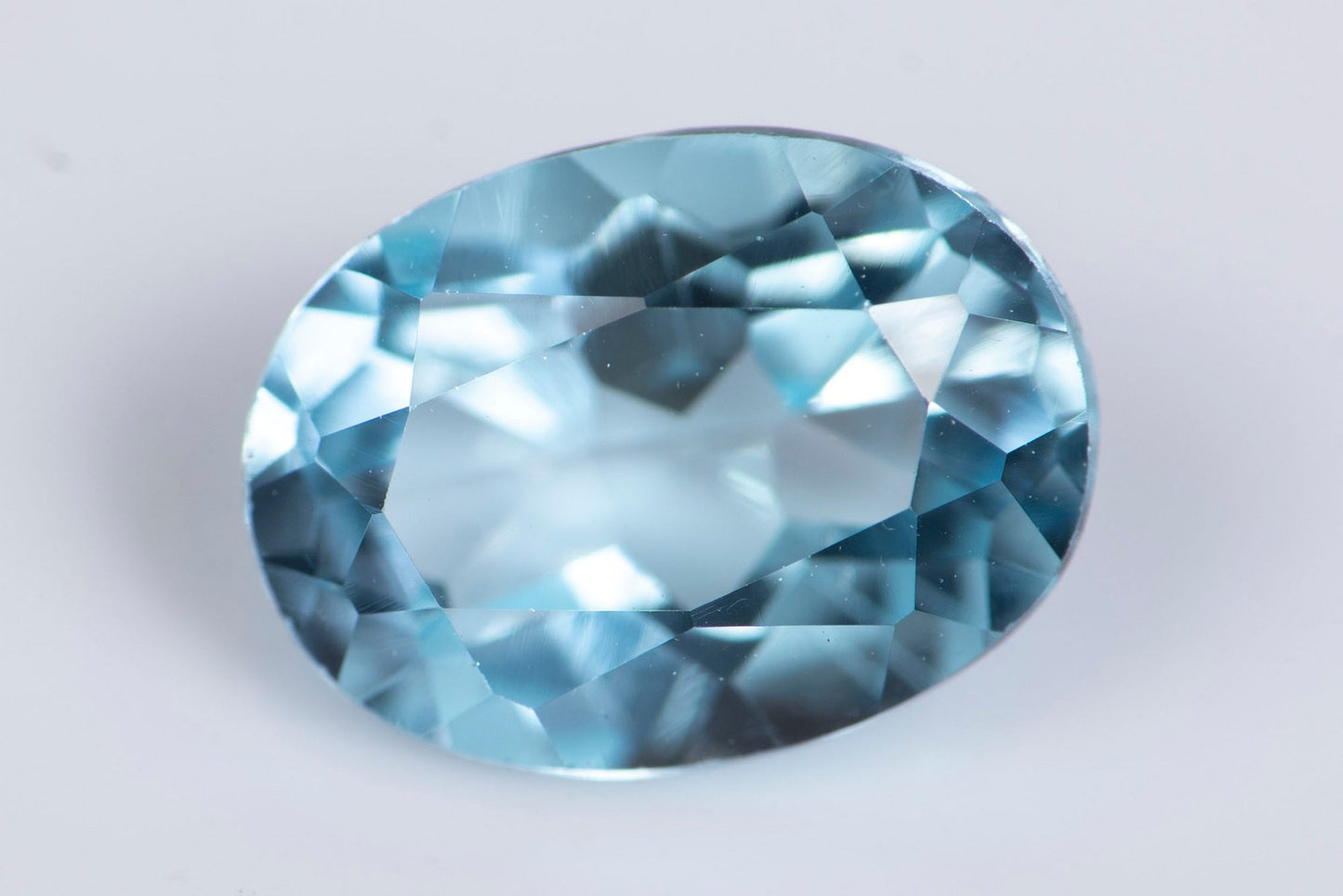 Blue topaz 1.43ct 8x6mm oval cut