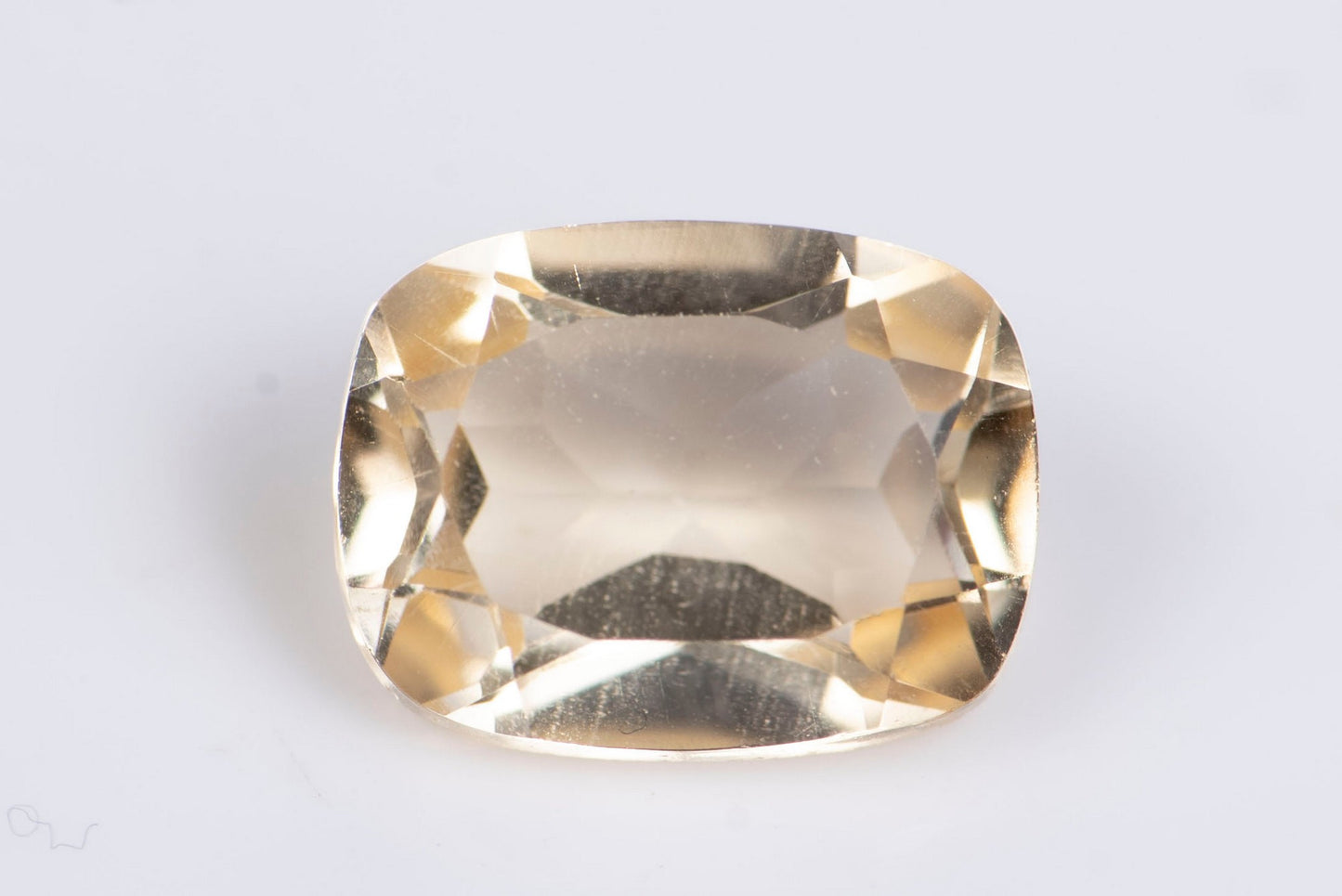 Цитрин 1.35ct 8x6mm, cushion шлифовка