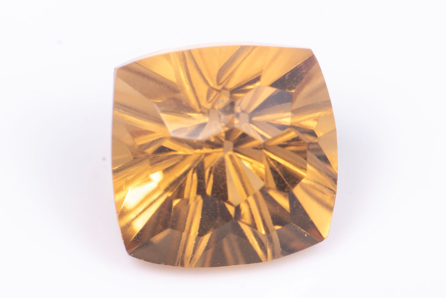 Golden citrine 3.50ct VS 8.8mm fancy cut