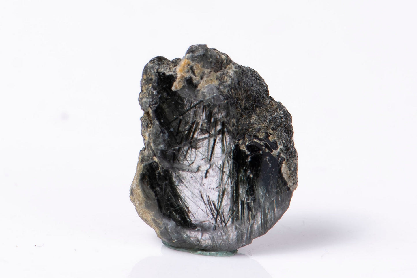 Green apatite from Pakistan 4g