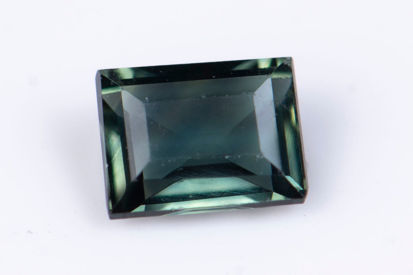 Green sapphire 0.37ct heated octagon cut