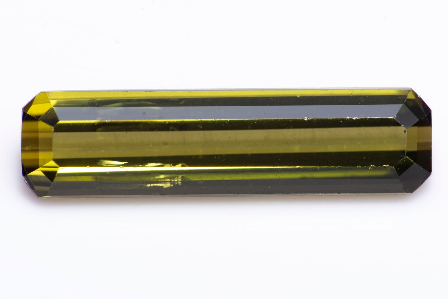 Green tourmaline 3.81ct VS baguette cut