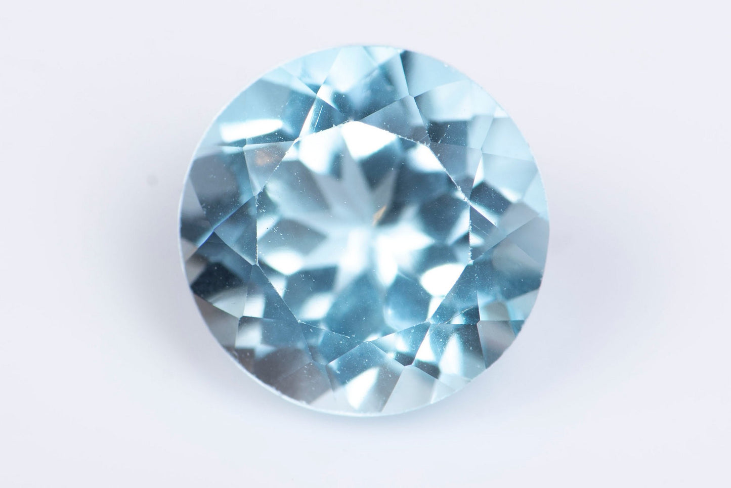 Light blue topaz 1.58ct 7mm round cut
