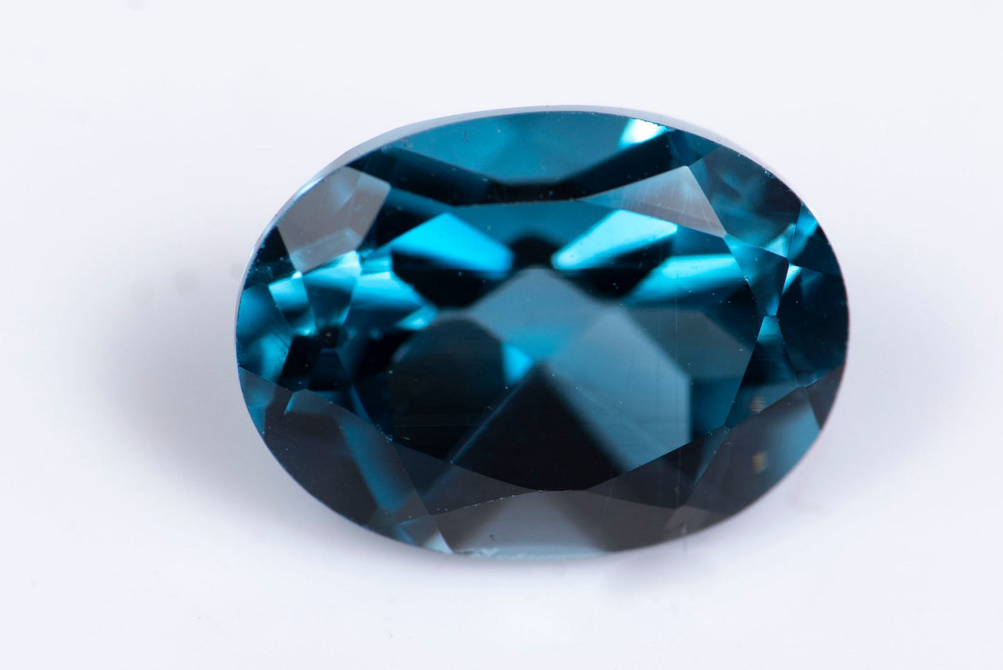 London blue topaz 1.72ct 8x6mm oval cut