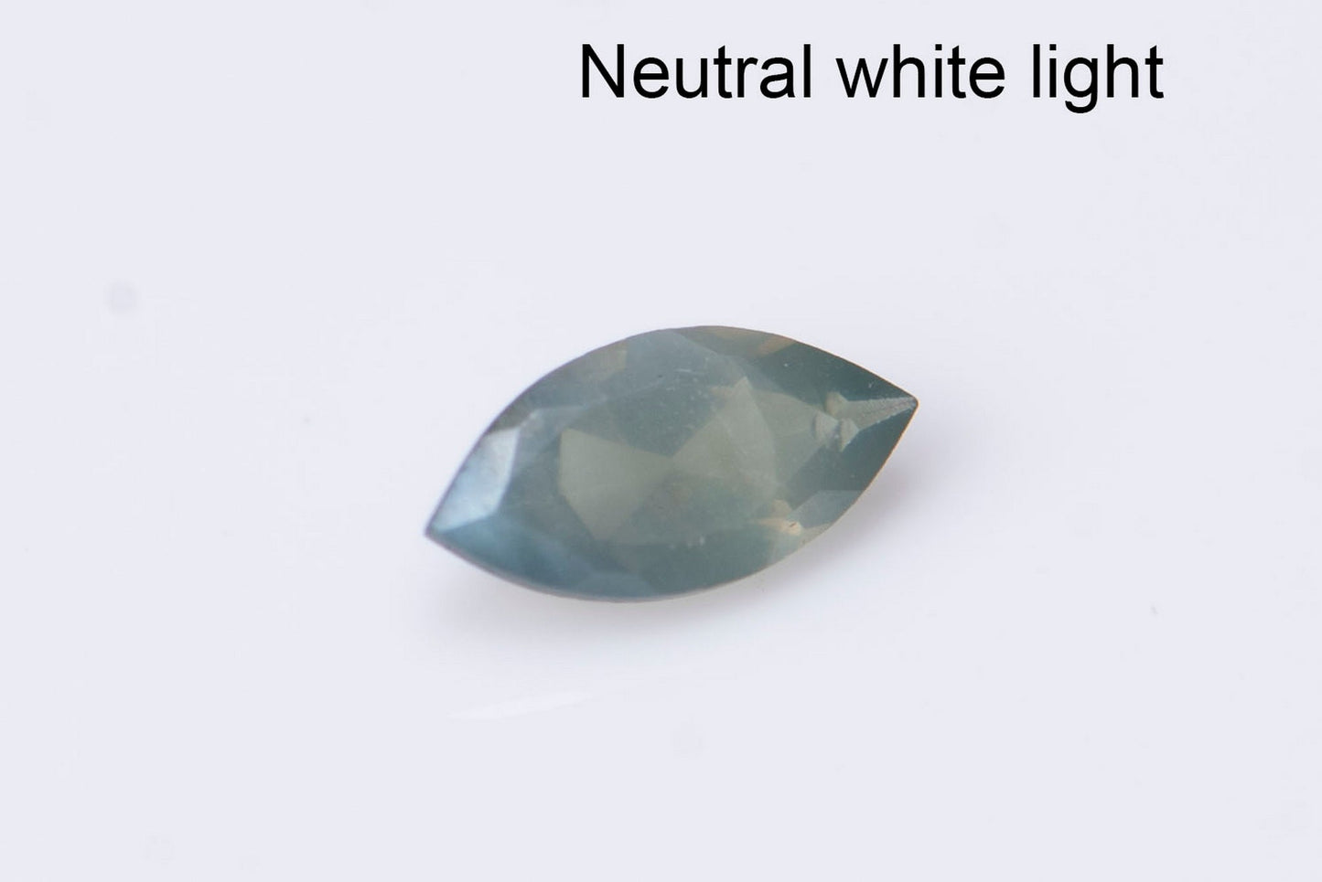 Естествен александрит 0.09ct, маркиз шлифовка от Шри Ланка