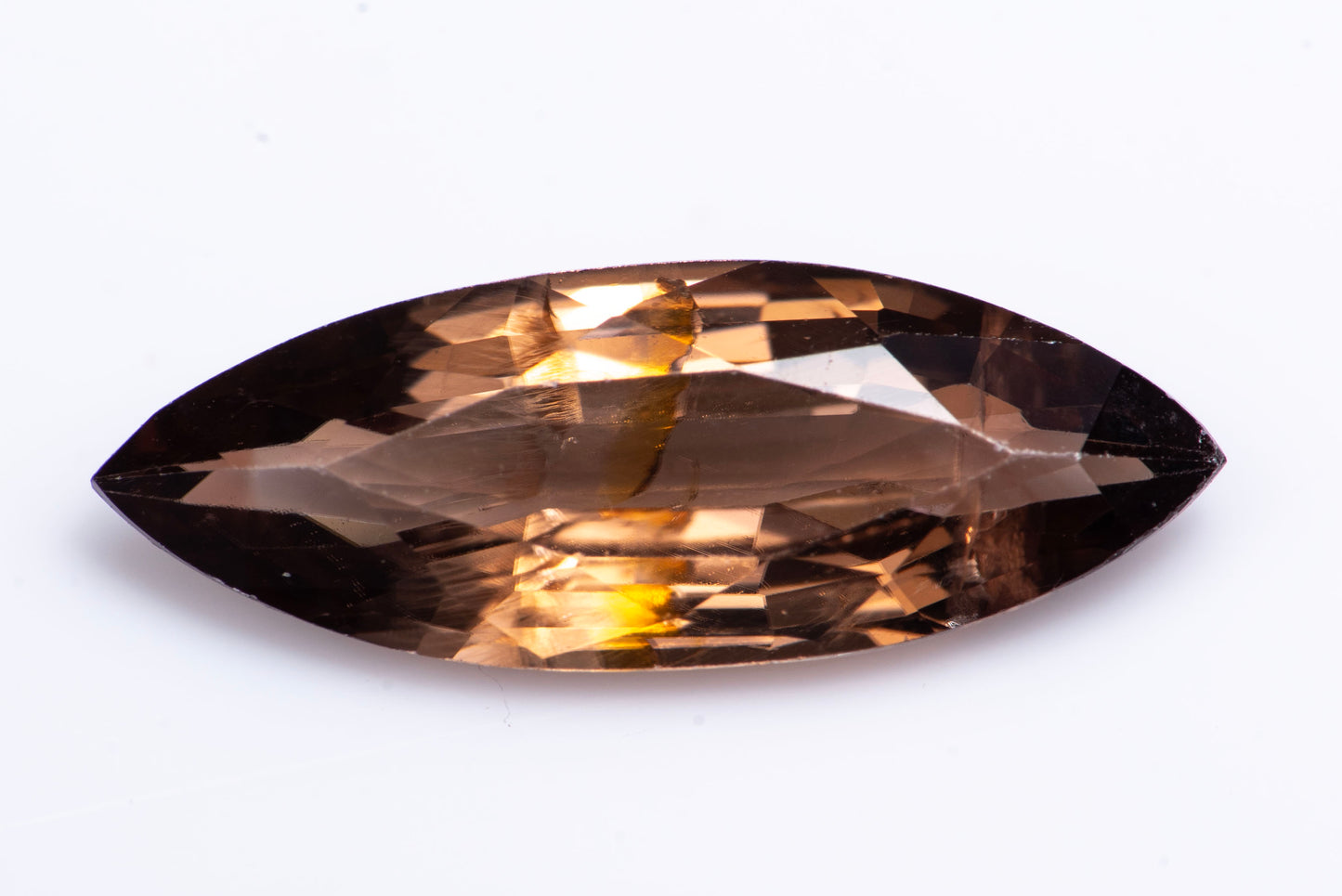 Оранжев естествен циркон 2.27ct нетретиран маркиз шлифовка