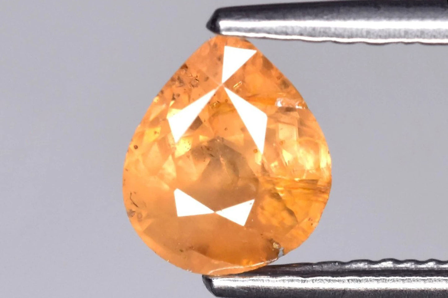 Естествен оранжев циркон 1.83ct 7x5.7mm нетретиран капка шлифовка