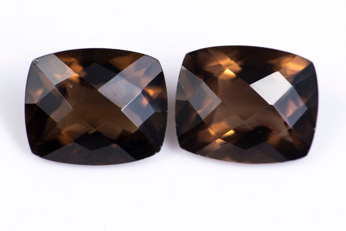 Чифт опушен кварц 7.48ct, cushion шлифовка