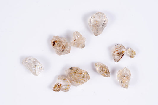 Lot 10pcs petroleum quartz crystals 21.8ct fluorescent