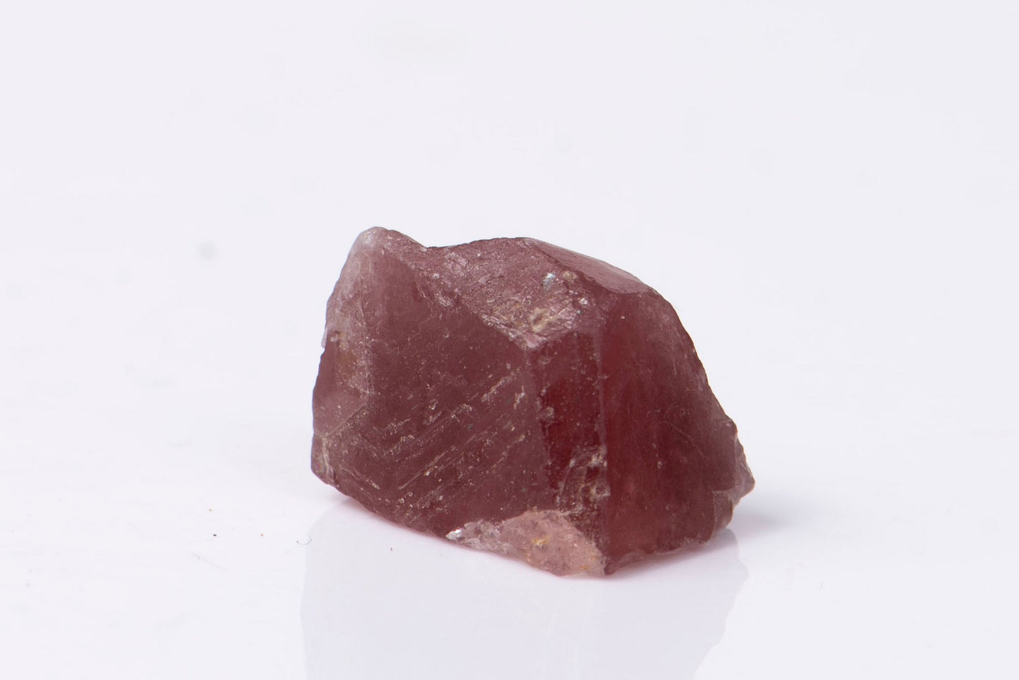Red apatite from Pakistan fluorescent 4.5g