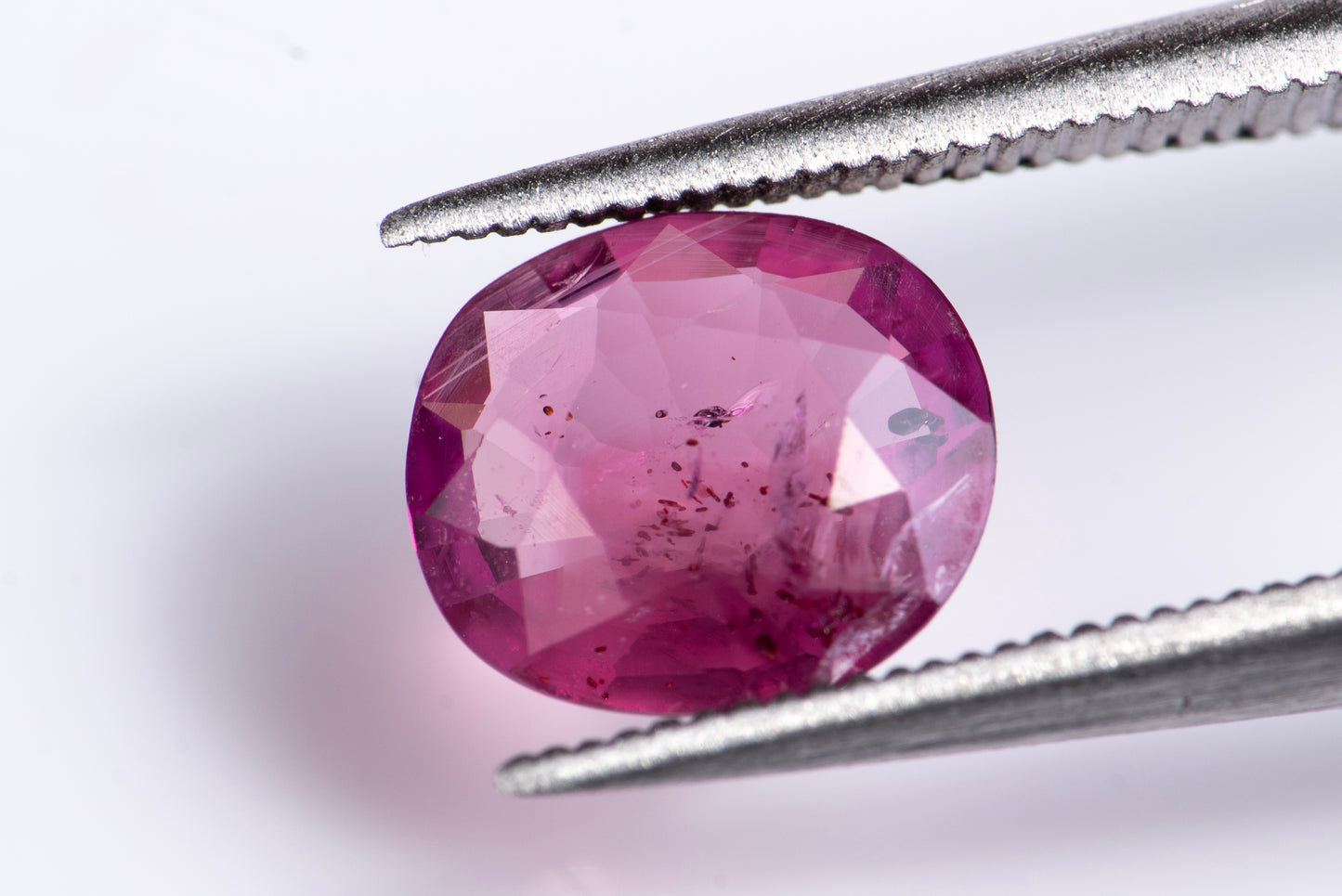 Ruby 0.66ct oval cut untreated