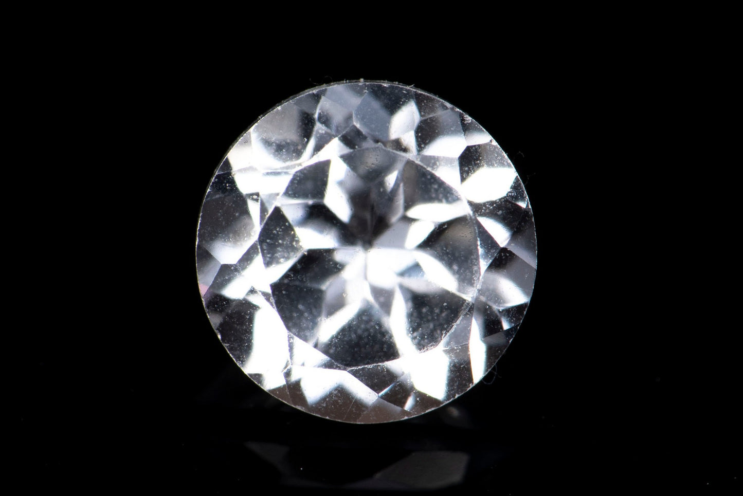White topaz 1.04ct 6mm round cut