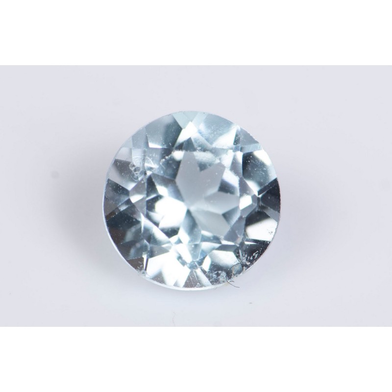 Light blue topaz 0.55ct 5mm round cut