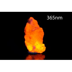 Hackmanite (tenebrescent sodalite) 4.3g fluorescent