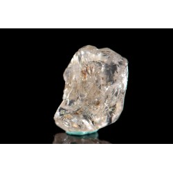 Petroleum quartz crystal 7.2ct fluorescent