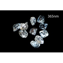 10 pieces petroleum quartz...