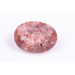 Strawberry quartz 0.92ct 7x5mm oval cut