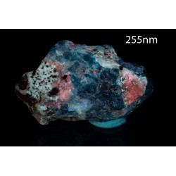 Rough Sodalite with lazurite fluorescent 27g