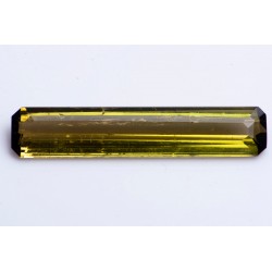 Green tourmaline 2.38ct baguette cut