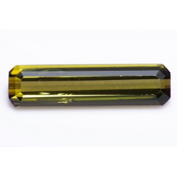 Green tourmaline 3.81ct VS baguette cut