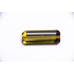 Green tourmaline 4.34ct VS baguette cut