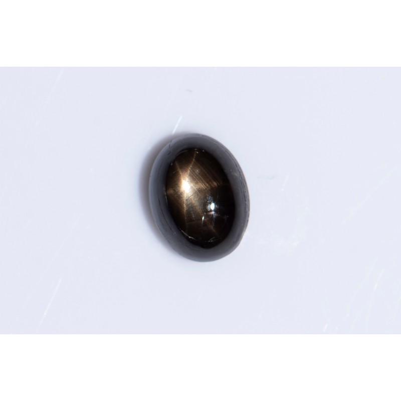 Black star sapphire 1.22ct 6-ray star oval cabochon