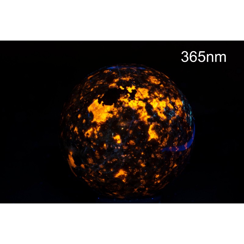 Fluorescent sodalite sphere 61.5mm