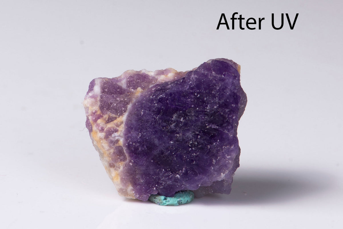 Natural Hackmanite (Tenebrescent Sodalite) 18.1g Fluorescent