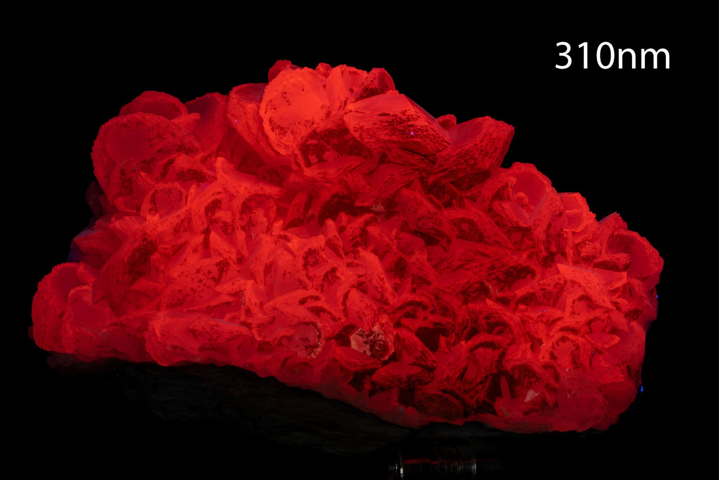 Big Bulgarian calcite with quartz cluster crystal 1.96kg fluorescent