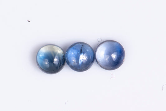 3 pieces blue sapphire 0.78ct round cabochon heated