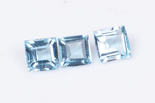 3 pieces blue topaz 0.45ct 3mm square cut