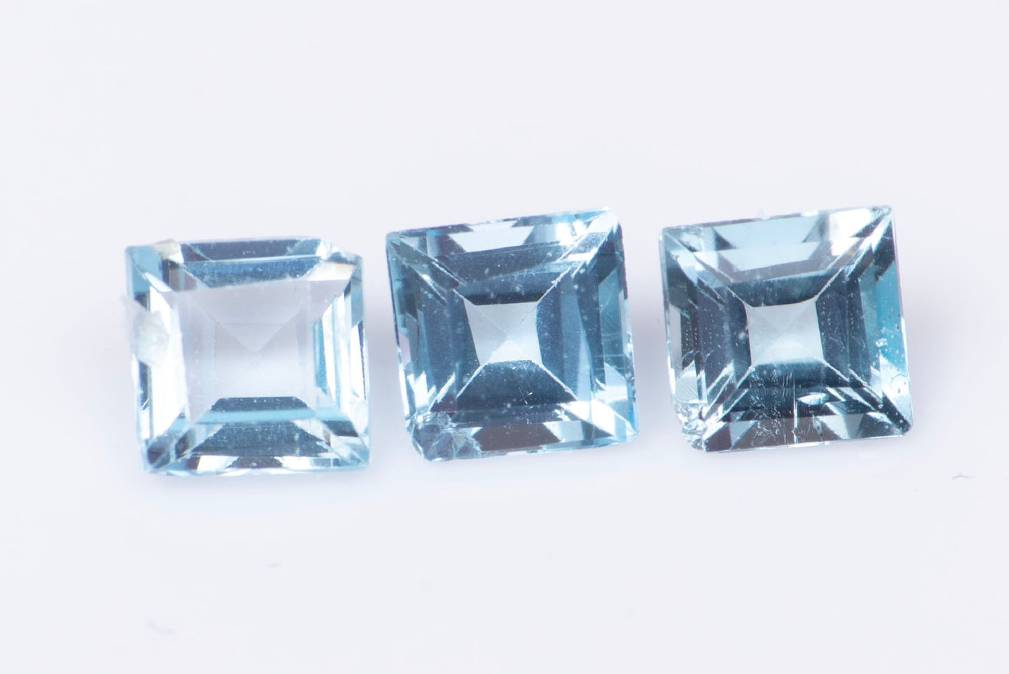 3 pieces blue topaz 0.50ct 3mm square cut