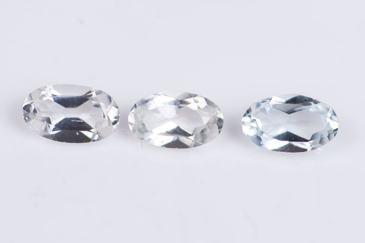 3 броя естествен бял топаз 0.83ct 5x3mm овална шлифовка