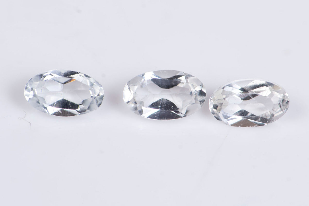3 броя естествен бял топаз 0.91ct 5x3mm овална шлифовка
