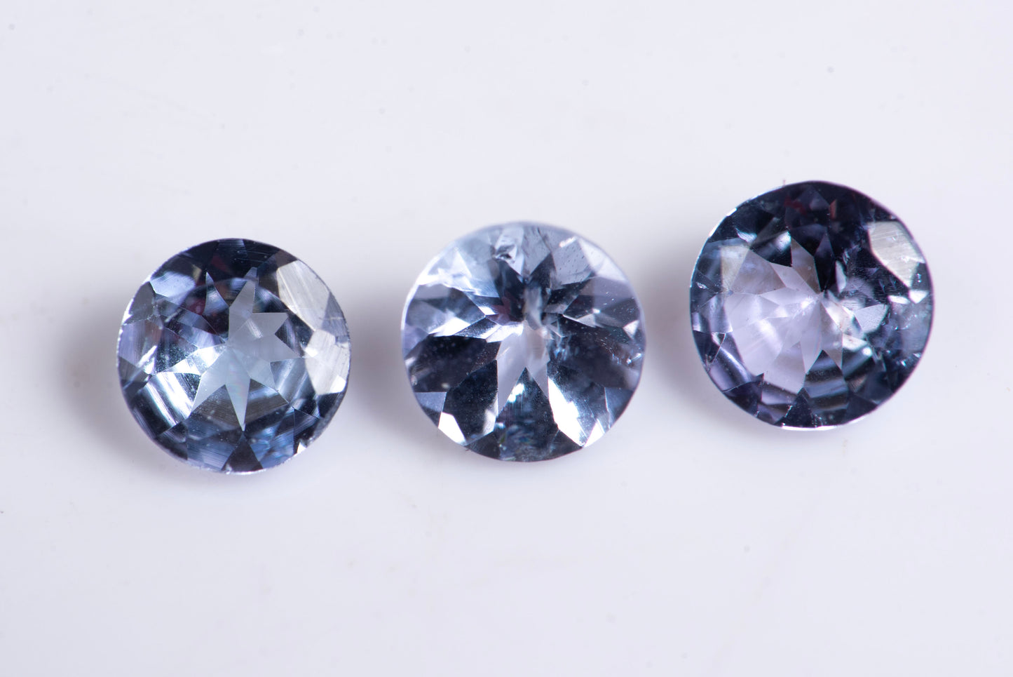 Natural tanzanite 3pcs 0.67ct 3.8mm round cut loose gemstones for jewelry
