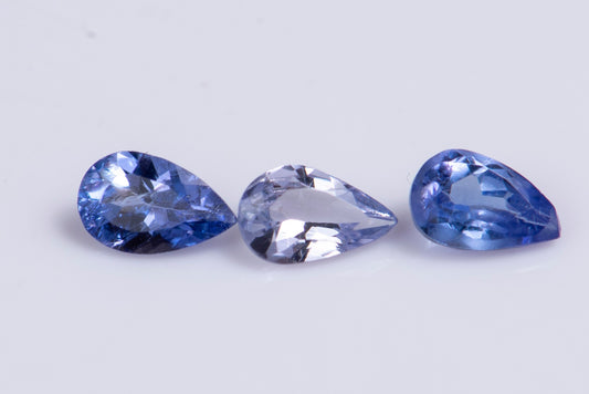 3 броя танзанит 0.66ct 5x3mm, капковидна шлифовка