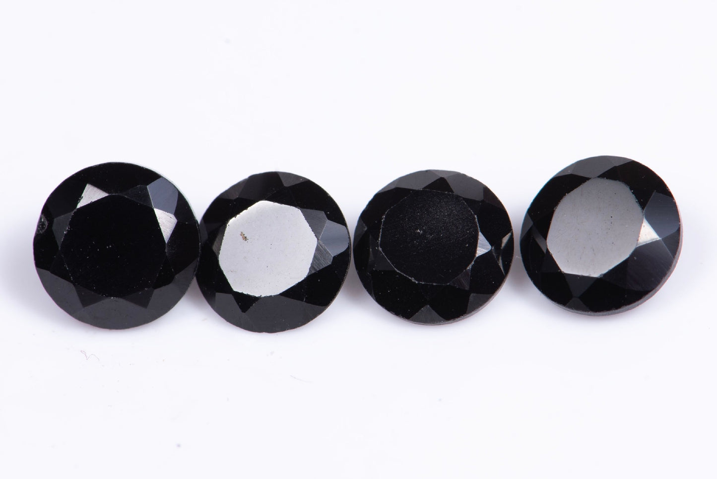 4 броя черен шпинел 3.95ct 6mm кръгла шлифовка