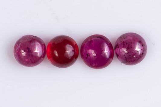 4 pieces ruby 0.46ct heated round cabochons