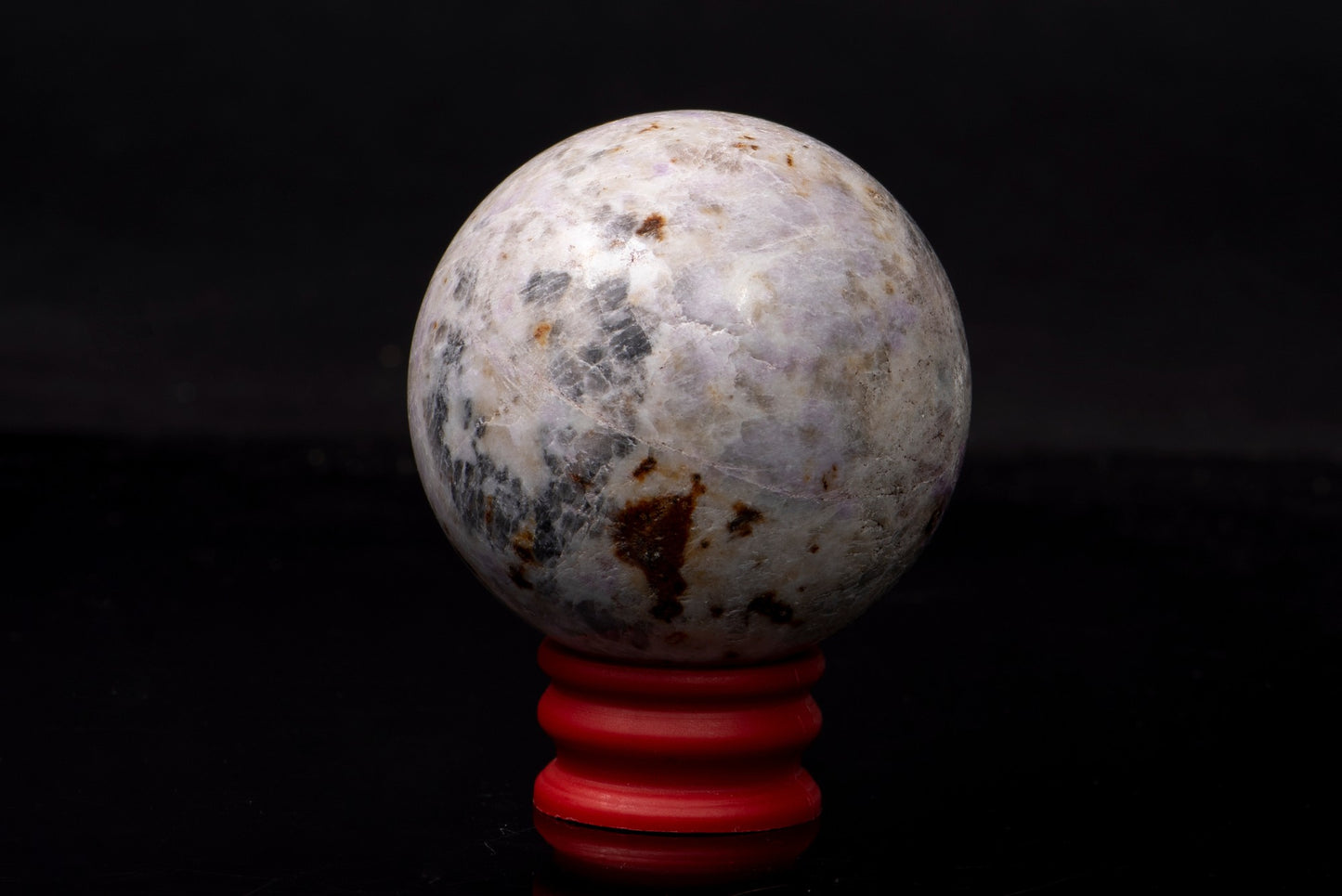 Fluorescent hackmanite sphere 58mm
