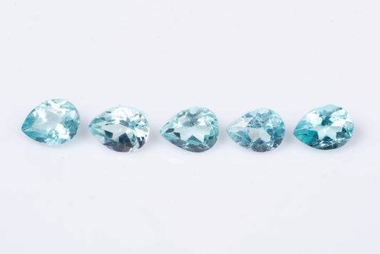 5 pieces blue apatite 0.88ct 4x3mm teardrop cut