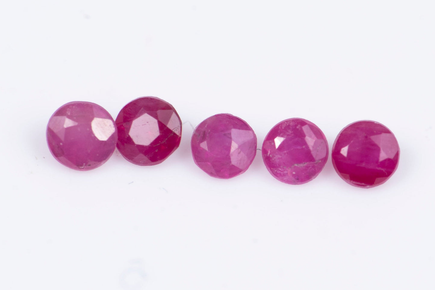 5 pieces ruby 0.29ct heated round cut