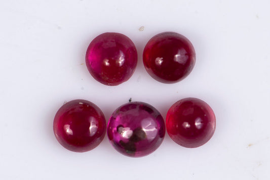 5 pieces ruby 0.39ct heated round cabochons
