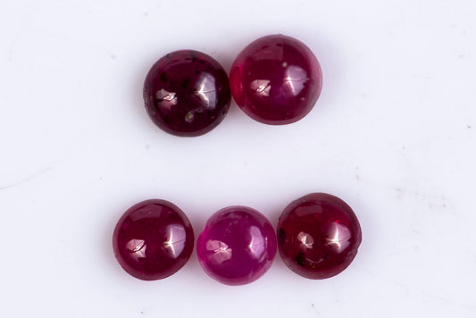 5 pieces ruby 0.61ct heated round cabochons